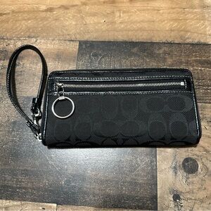 Coach Signature Jacquard Continental Wallet